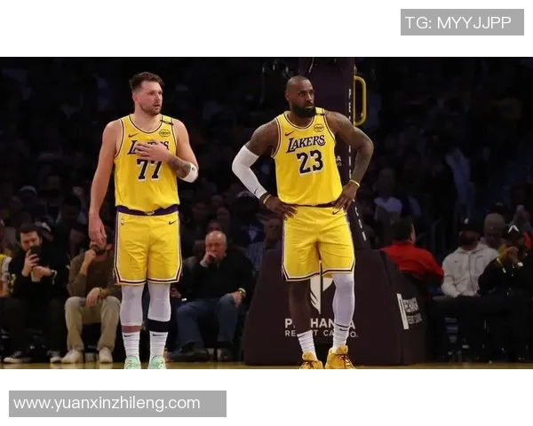 3月2日湖人与雄鹿精彩对决录像回放全程回顾与分析